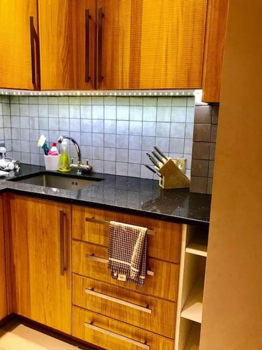 Апартаменти Stunning 2 Bed/2Bath Flat In Heart Of Kensington Лондон Екстер'єр фото